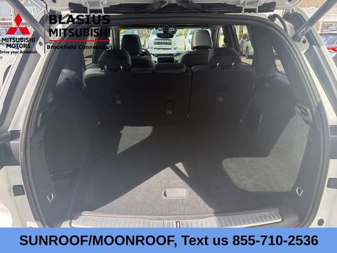 Used 2023 Jeep Grand Cherokee Overland AWD/4WD image 9