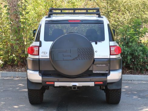 Used 2007 Toyota FJ Cruiser 4WD image 13