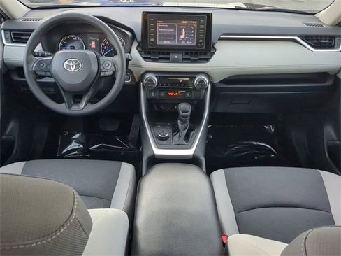 Used 2019 Toyota RAV4 XLE image 15