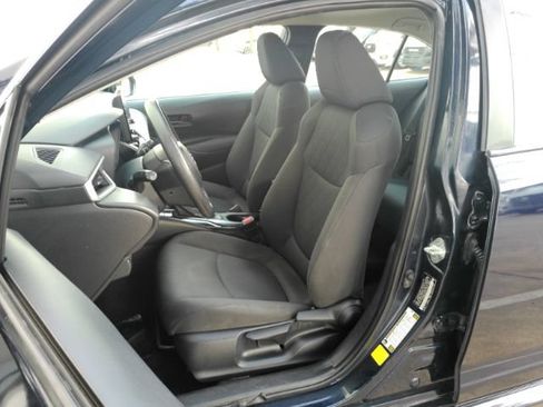 Used 2022 Toyota Corolla LE FWD image 13
