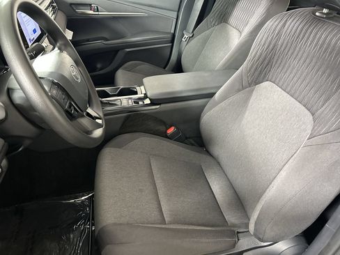 Used 2026 Toyota Camry LE FWD image 21