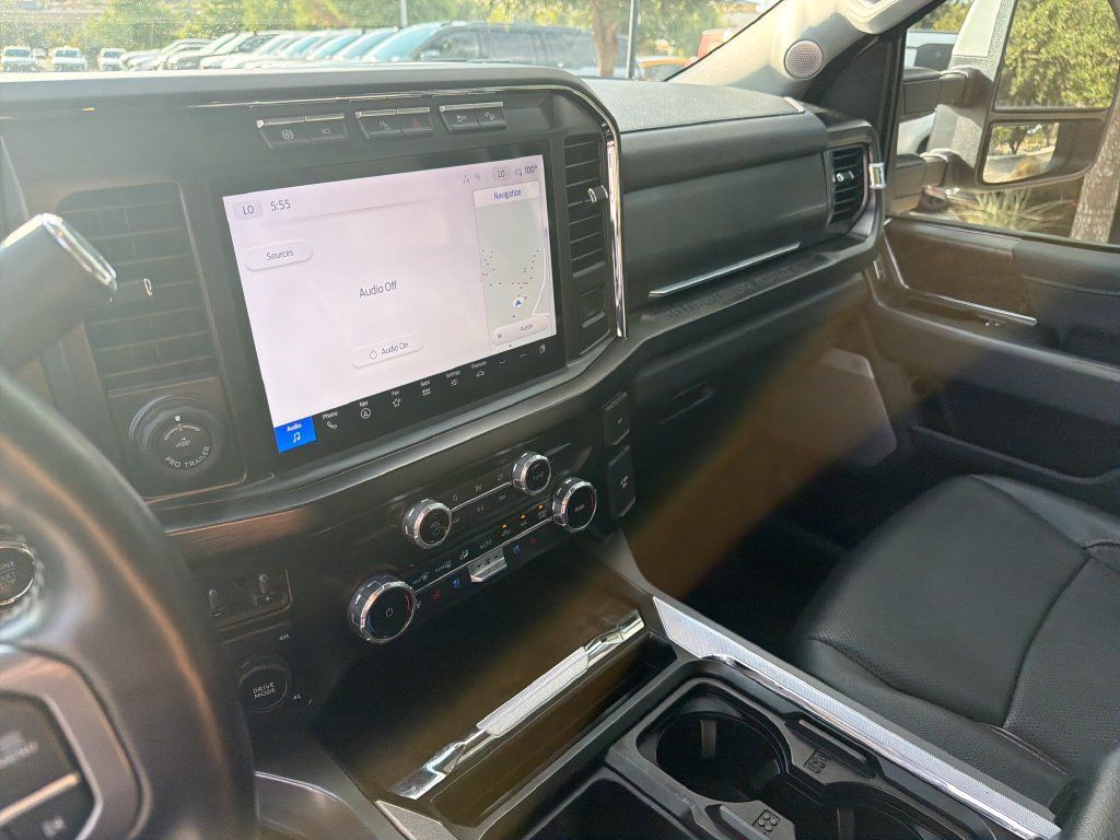 Used 2023 Ford F250 Lariat w/ Lariat Ultimate Package AWD/4WD image 23