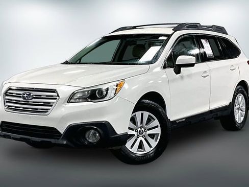 Used 2015 Subaru Outback 2.5i Premium image 3