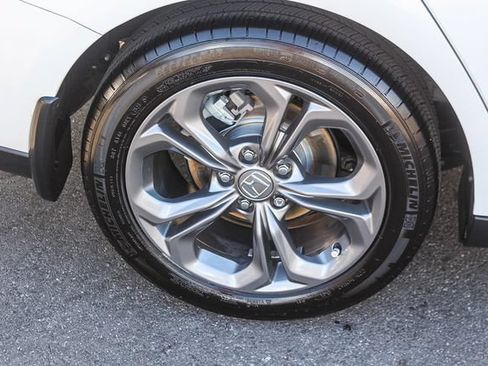 Used 2024 Honda Accord EX image 11