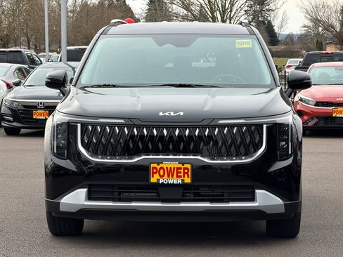 New 2026 Kia Carnival EX image 3