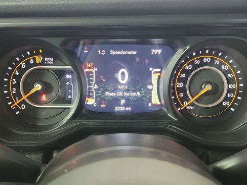 Used 2025 Jeep Gladiator Willys image 21