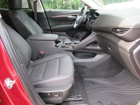 Used 2023 Buick Envision Avenir FWD image 10