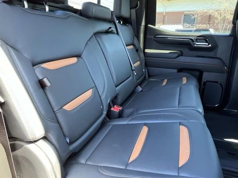 Used 2024 GMC Sierra 1500 AT4 w/ AT4 Preferred Package AWD/4WD image 27