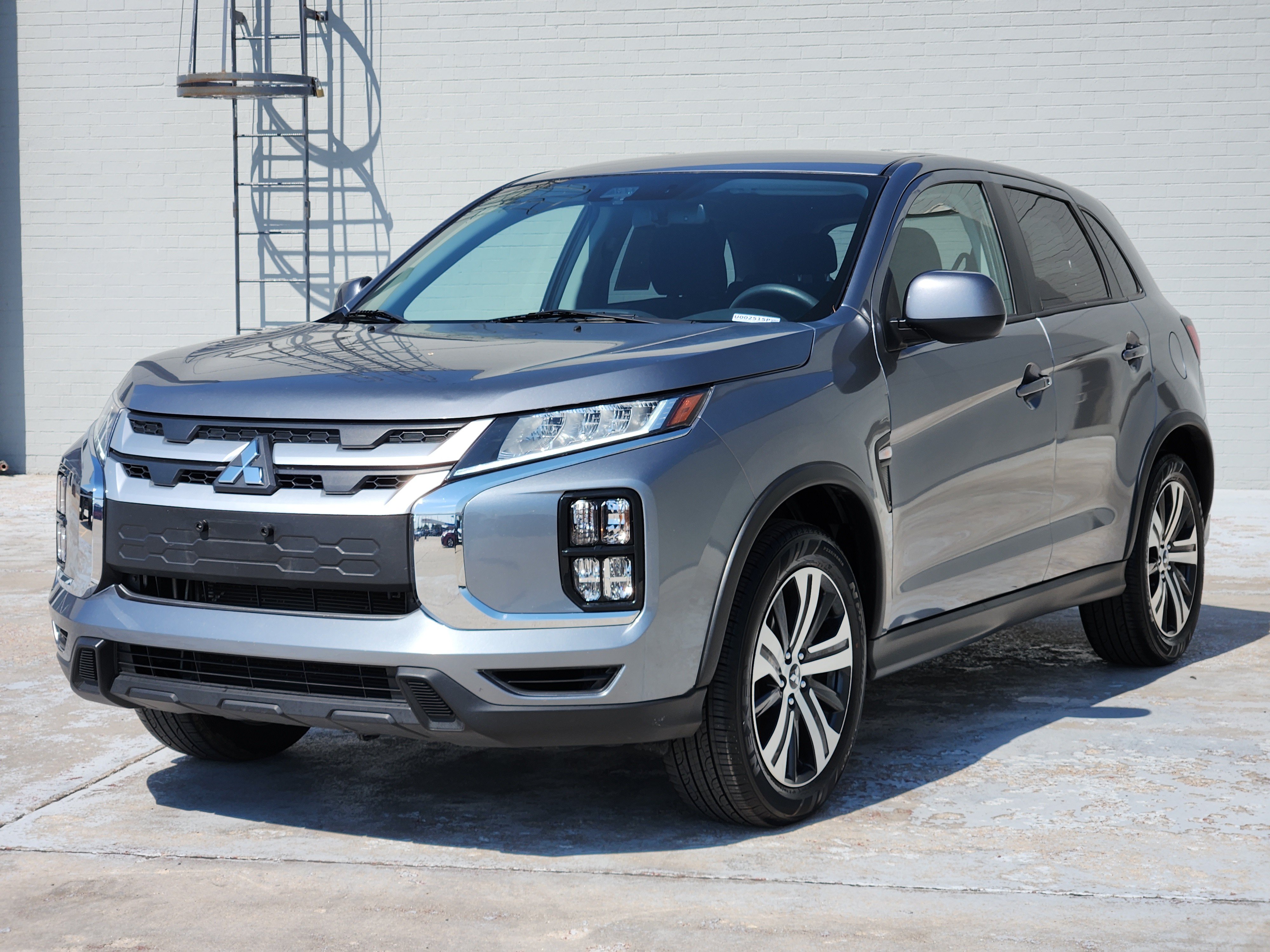 Used 2025 Mitsubishi Outlander Sport ES AWD/4WD image 4