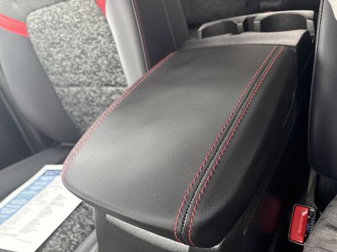 Certified 2024 Chevrolet Colorado Z71 w/ Z71 Convenience Package 2 image 29