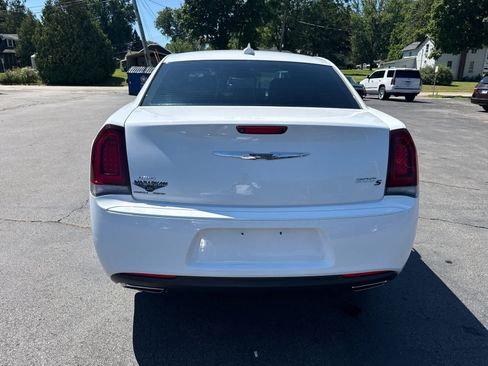 Used 2020 Chrysler 300 S AWD/4WD image 4