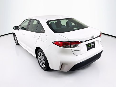 Used 2024 Toyota Corolla LE FWD image 5
