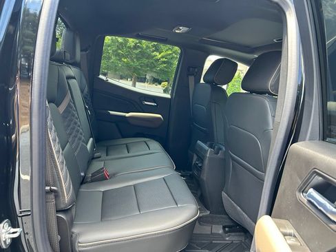 New 2026 GMC Canyon Denali w/ LPO, Denali Black Edition AWD/4WD image 47
