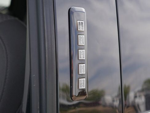 Used 2018 Ford F150 XLT w/ Equipment Group 302A Luxury AWD/4WD image 60