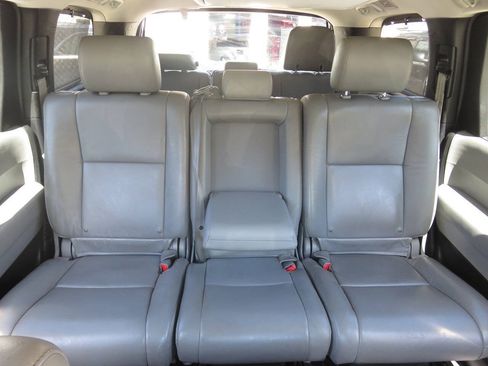 Used 2014 Toyota Sequoia Limited AWD/4WD image 21