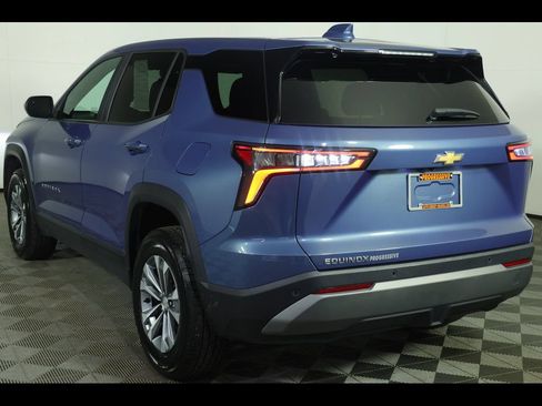 Used 2025 Chevrolet Equinox LT FWD image 15