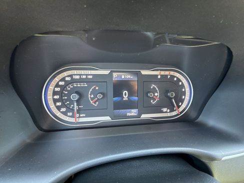 Used 2024 Hyundai Santa Cruz SEL image 11