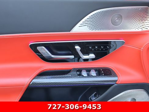 Used 2022 Mercedes-Benz SL 63 AMG 4MATIC w/ AMG Aerodynamic Package image 16