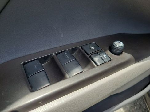 Used 2022 Toyota Camry LE FWD image 20