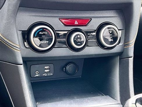 Used 2023 Subaru Crosstrek 2.5i Limited w/ Moonroof Package image 24