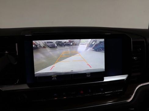 Used 2024 Chevrolet Silverado 1500 LT AWD/4WD image 27