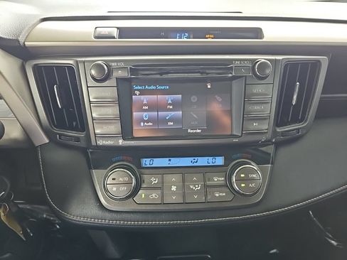 Used 2015 Toyota RAV4 XLE FWD image 21