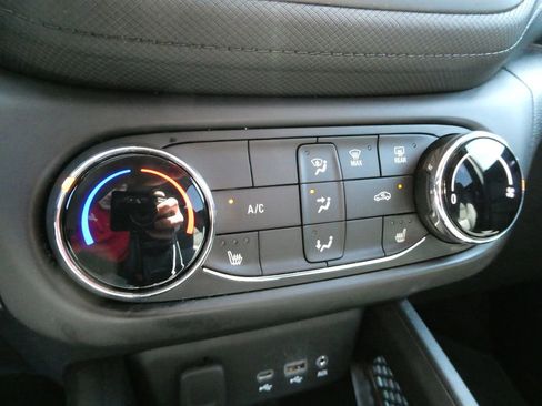 Certified 2023 Chevrolet TrailBlazer LT FWD image 28