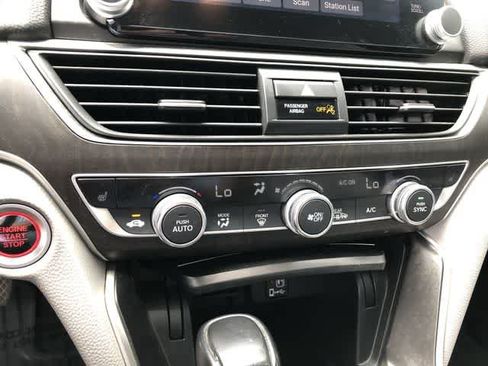 Used 2018 Honda Accord EX-L image 27