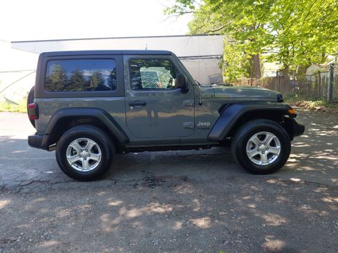 Used 2021 Jeep Wrangler Sport AWD/4WD image 29