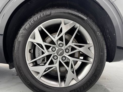 Used 2024 Genesis GV70 2.5T w/ Advanced Package AWD/4WD image 10