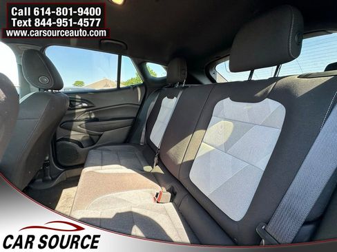 Used 2024 Chevrolet Trax RS w/ Driver Confidence Package FWD image 16