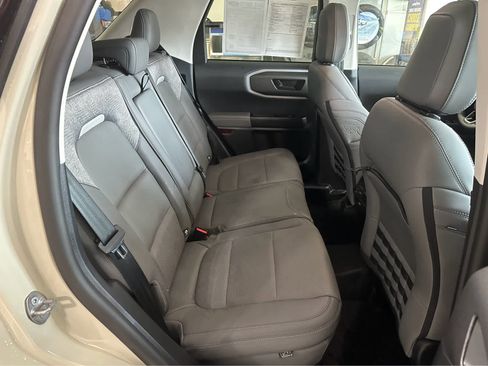 Used 2025 Ford Bronco Sport Badlands image 38