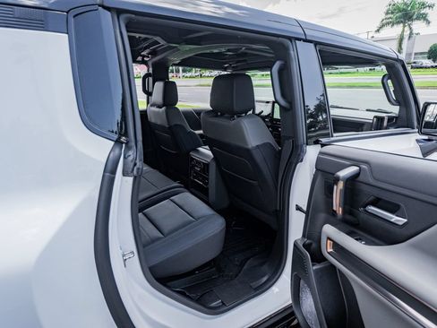 Used 2025 GMC Hummer EV 2X AWD/4WD image 40
