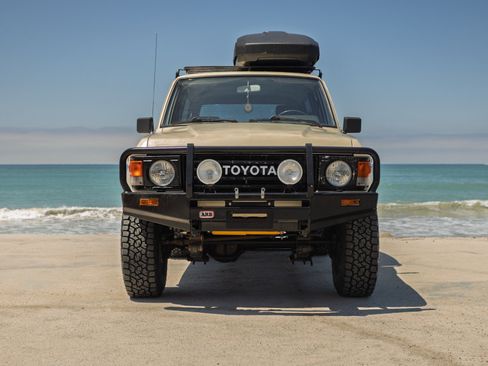 Used 1987 Toyota Land Cruiser AWD/4WD image 2