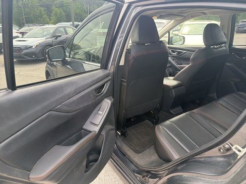Used 2020 Subaru Crosstrek 2.0i Limited w/ Moonroof Package w/Navigation AWD/4WD image 10