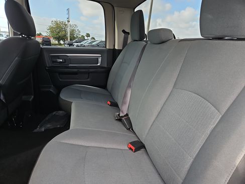 Used 2021 RAM 1500 Classic SLT AWD/4WD image 11