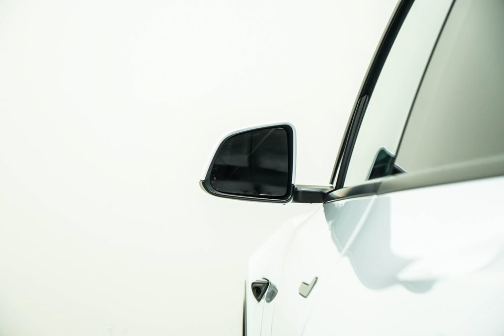 Used 2026 Tesla Model Y 2WD image 15