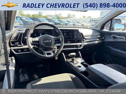 Used 2024 Kia Sportage LX image 21