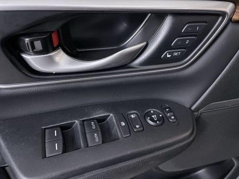 Used 2021 Honda CR-V EX-L image 11