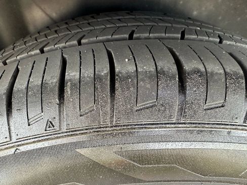 Used 2018 Subaru Legacy 2.5i Premium w/ Eyesight & BSD & Rcta & HBA image 16