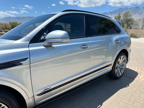 Used 2023 Bentley Bentayga Speed AWD/4WD image 25