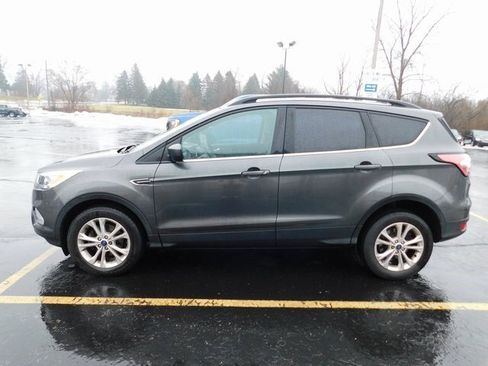 Used 2018 Ford Escape SEL image 5