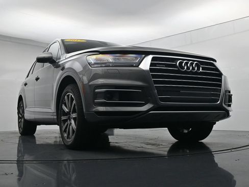 Used 2017 Audi Q7 3.0T Premium Plus AWD/4WD image 35