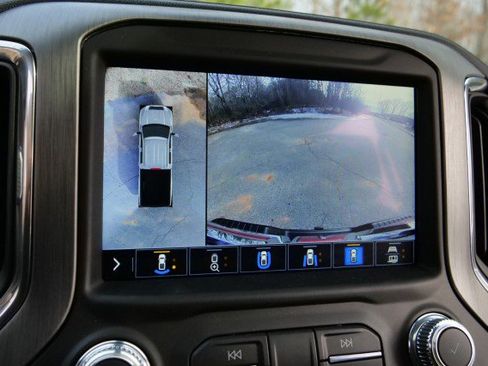 Used 2023 GMC Sierra 2500 Denali w/ Denali Black Diamond Edition image 16