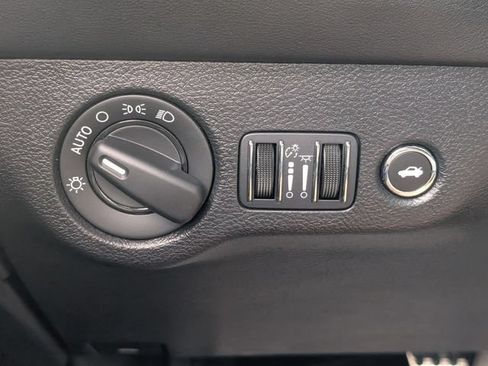 Used 2023 Dodge Challenger SRT Hellcat RWD image 15