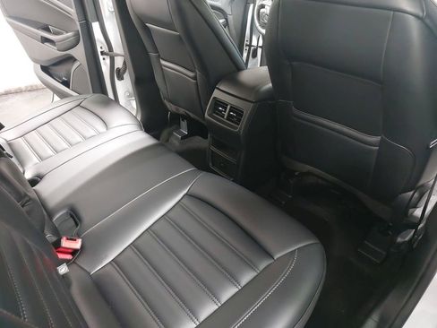 Used 2024 Ford Edge SEL image 11