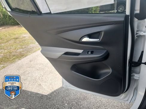 Used 2026 Buick Envista Avenir FWD image 10