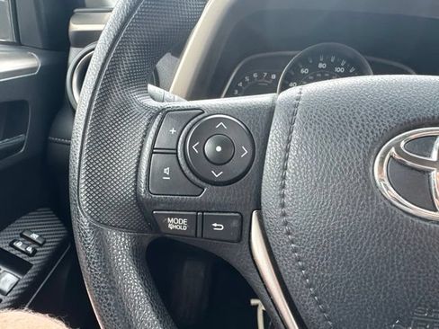 Used 2014 Toyota RAV4 XLE AWD/4WD image 23