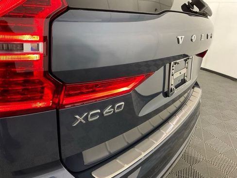 Certified 2024 Volvo XC60 T8 Plus w/ Protection Package Premier AWD/4WD image 51