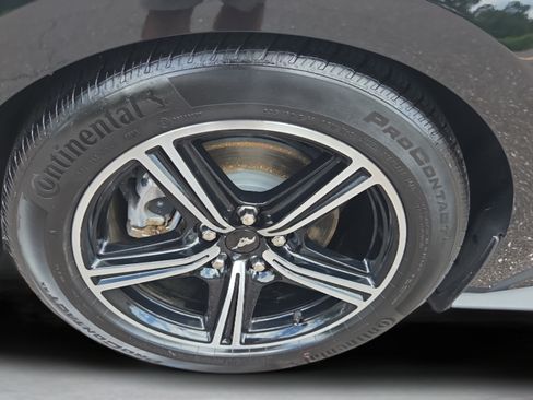 Used 2024 Ford Mustang Premium RWD image 31